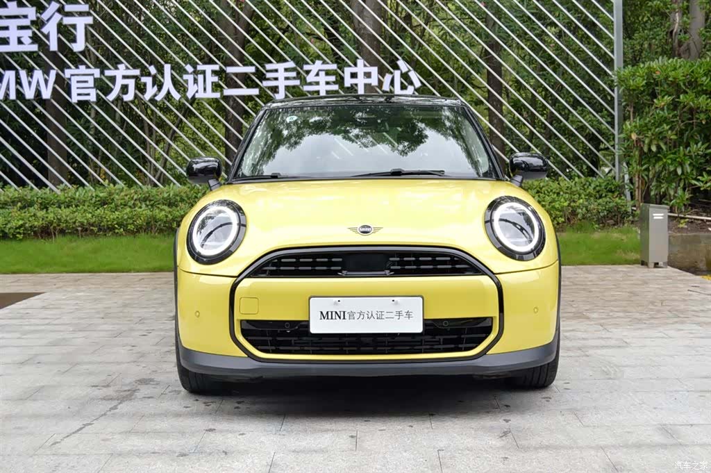 Mini Cooper, 2024 все фото