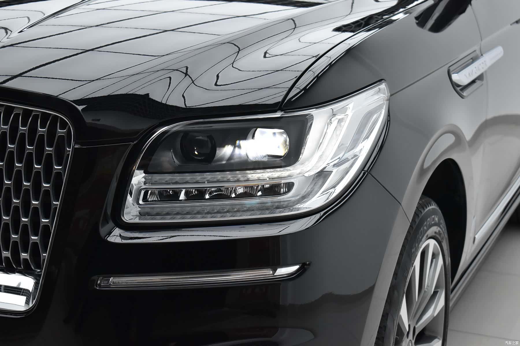 Lincoln Navigator, 2019 4