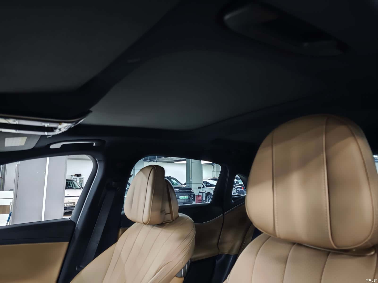 Mercedes-Benz E-Class, 2024 18