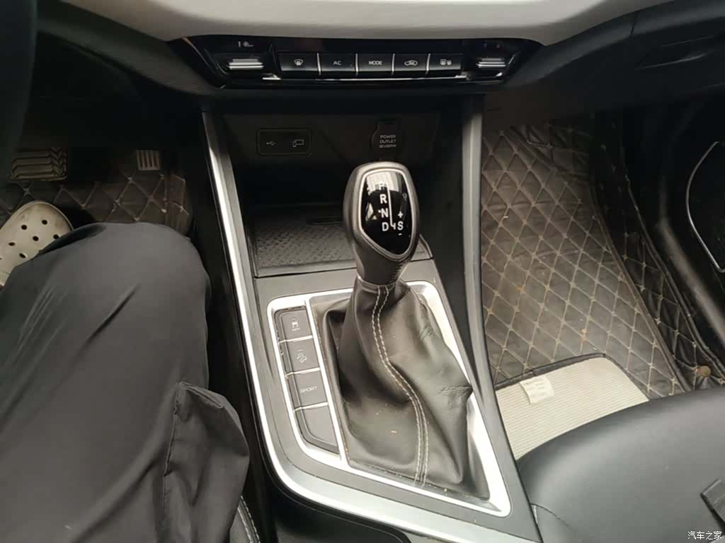 Geely X3, 2020 14