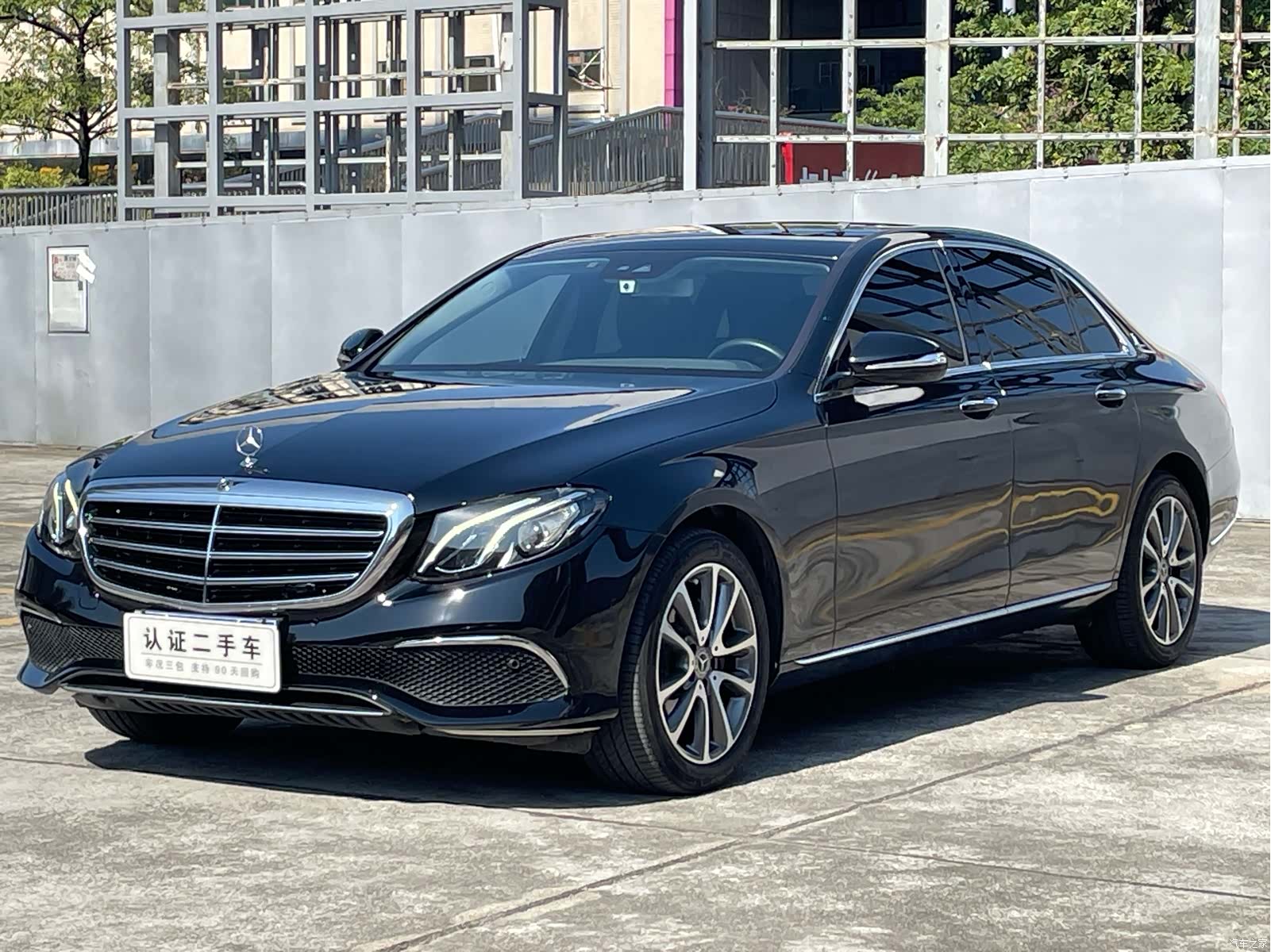 Mercedes-Benz E-Class, 2017 1