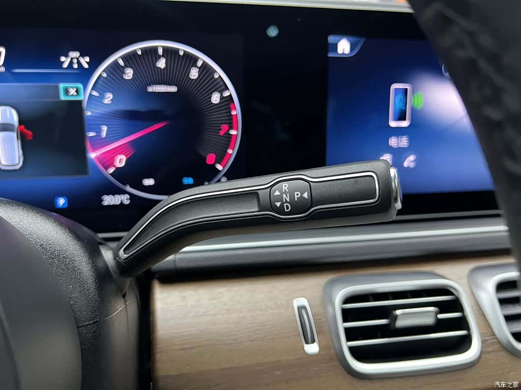 Mercedes-Benz GLE, 2024 24