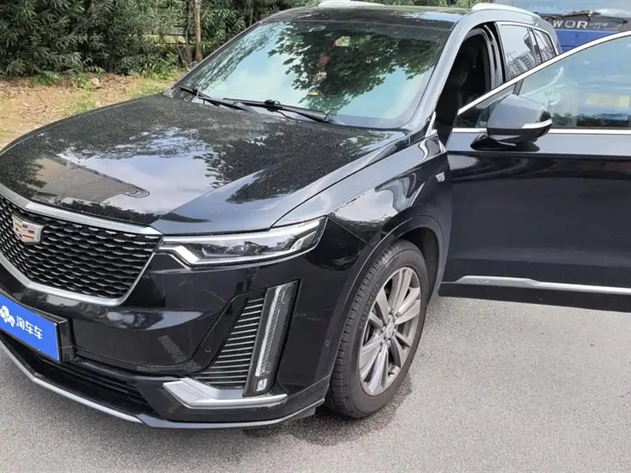 Cadillac XT6