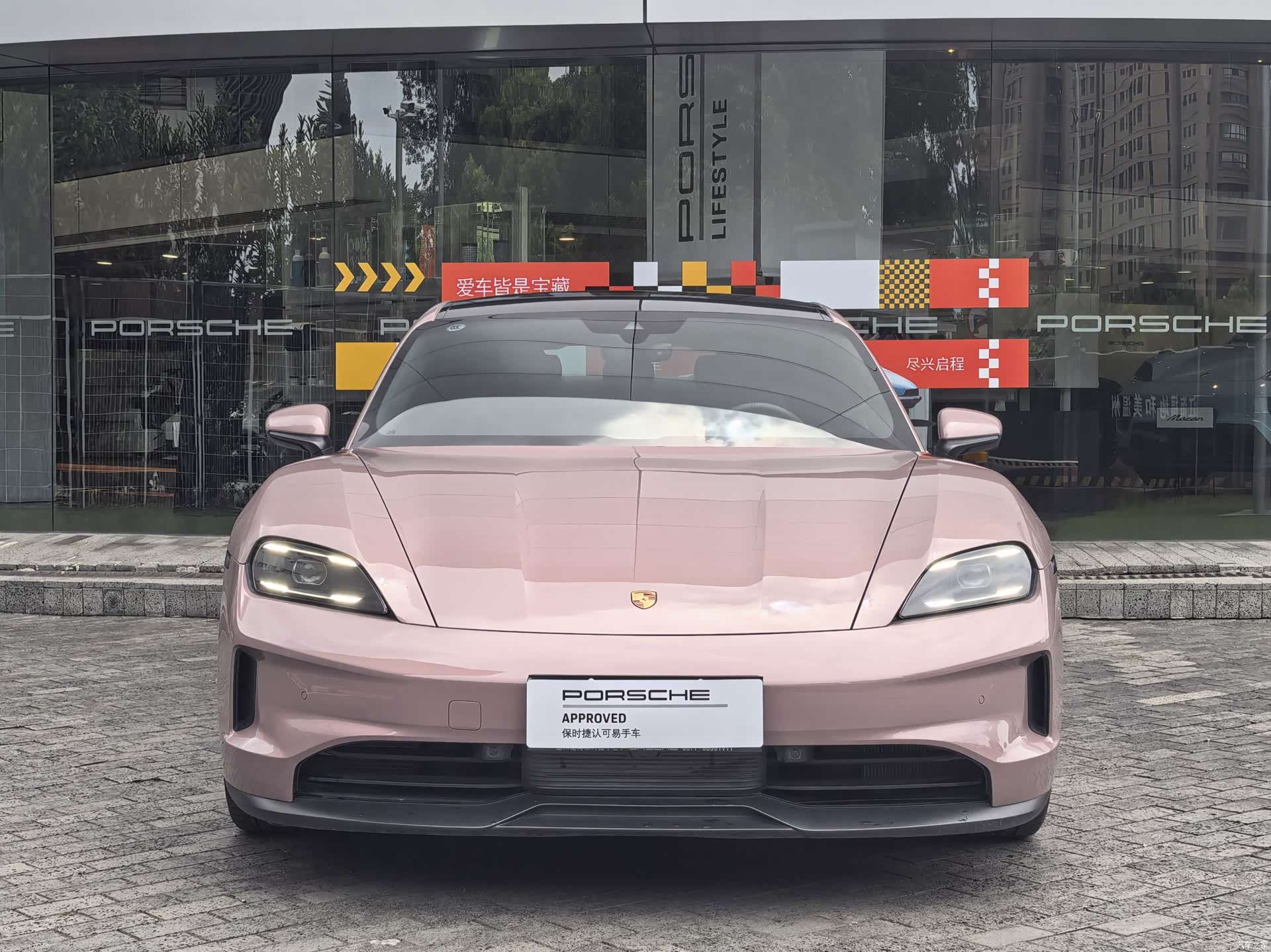 Porsche Taycan, 2025 2