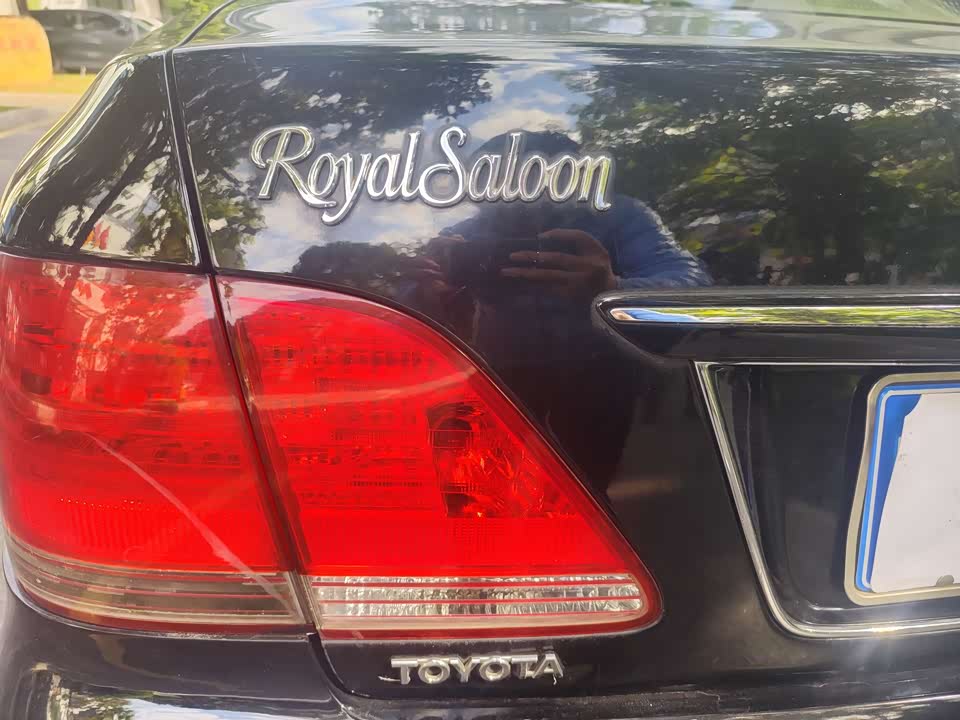 Toyota crown