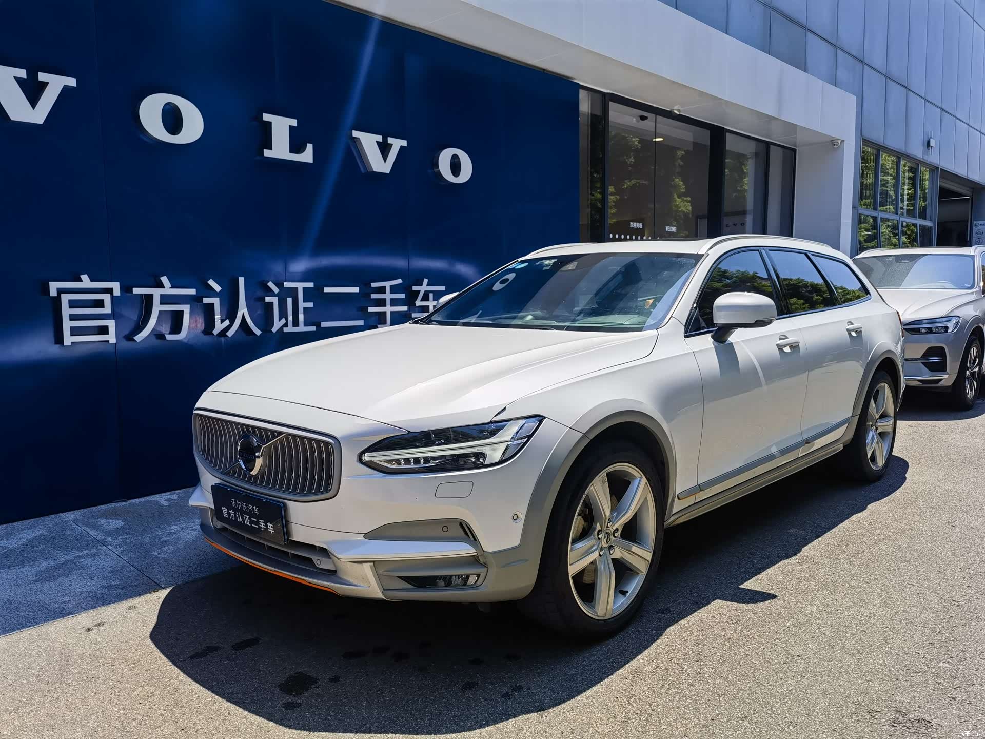 Volvo V90