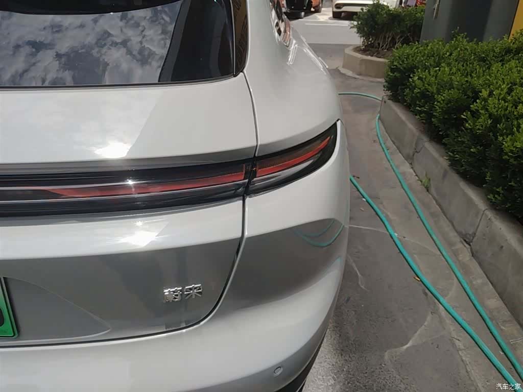 NIO ET5, 2025 8
