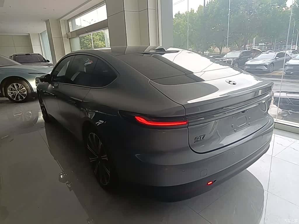 NIO ET7, 2024 все фото