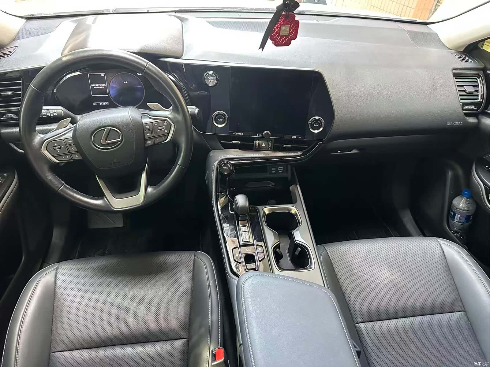 Lexus NX, 2024 3