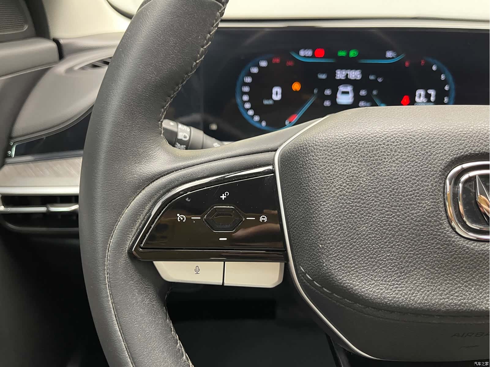 Changan Eado, 2022 15
