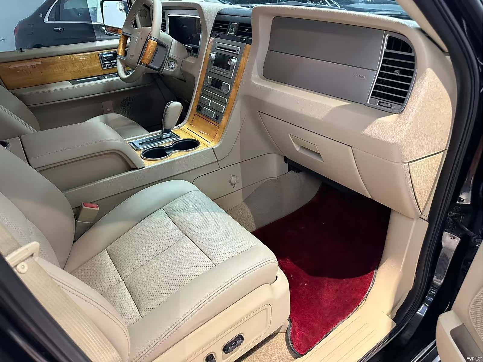 Lincoln Navigator, 2008 11