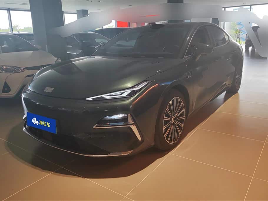 Geely Galaxy Starshine 8