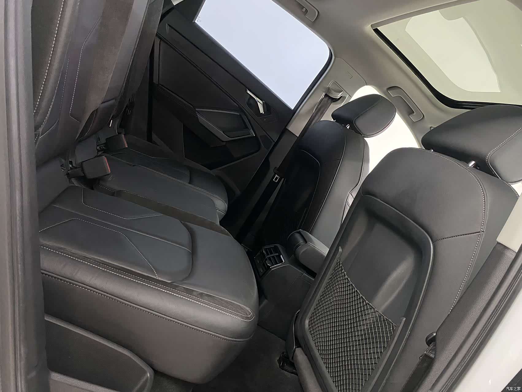 Audi Q3, 2022 16