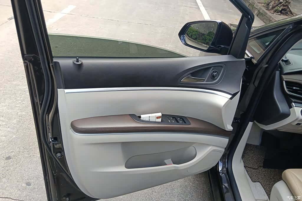Buick GL8, 2021 7
