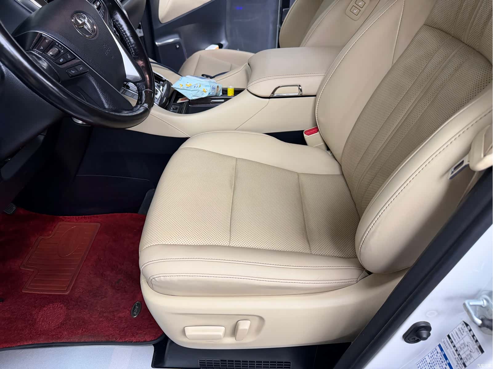 Toyota Vellfire, 2021 4