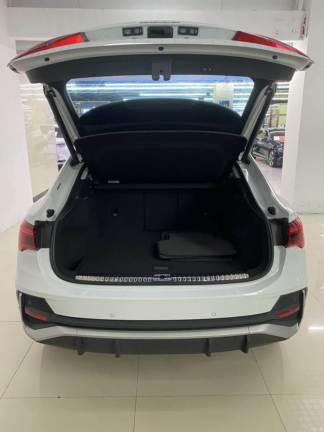 Audi Q3, 2022 19