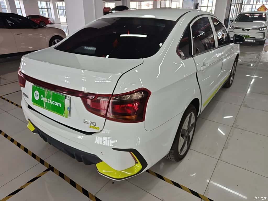 DongFeng E70, 2023 все фото