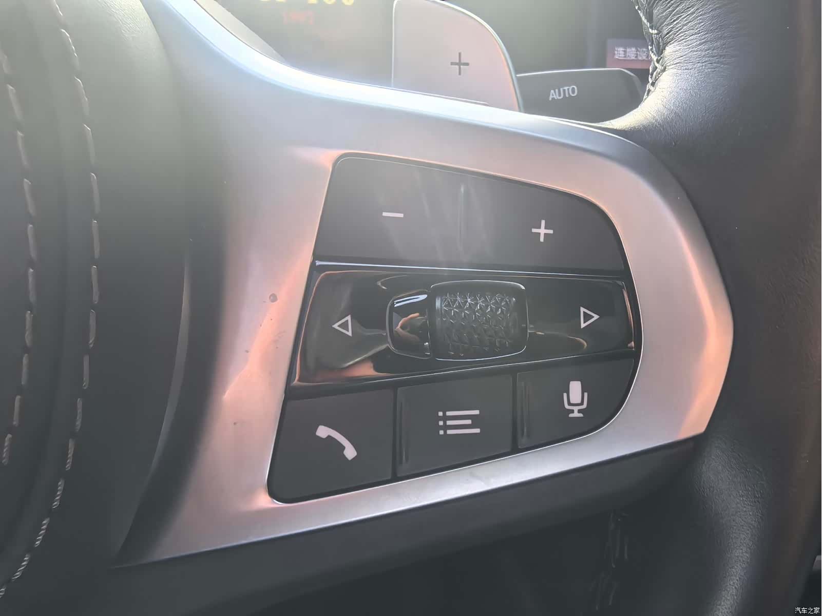 BMW X6, 2025 21