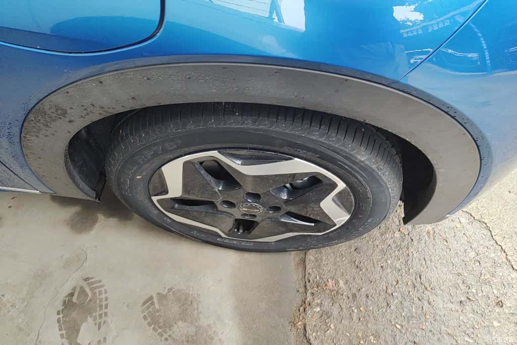 BYD Dolphin, 2022 6