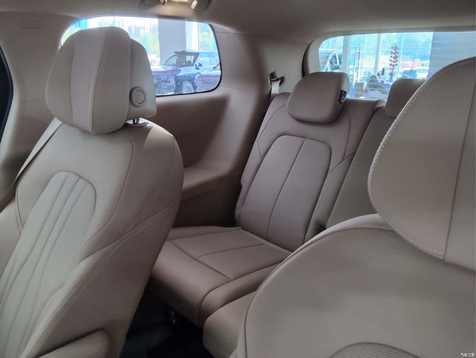 Buick GL8, 2025 13