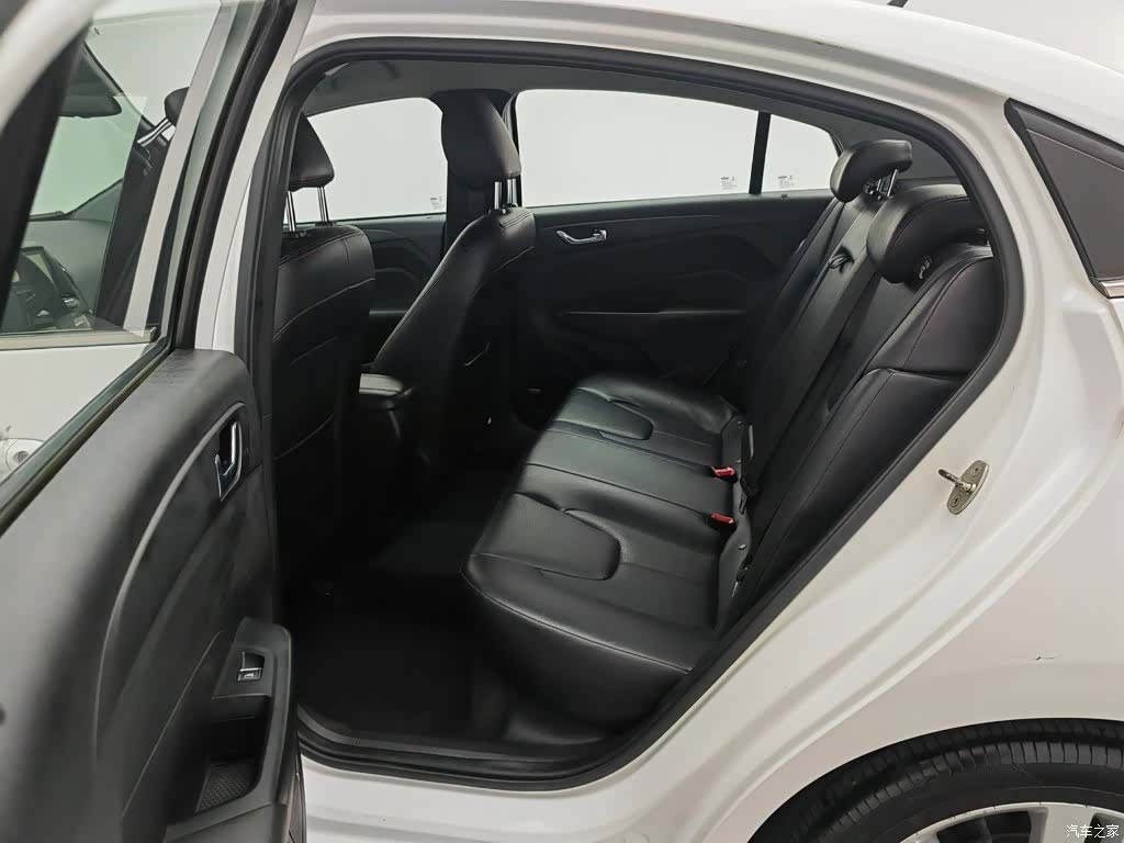 Chery 5, 2017 15