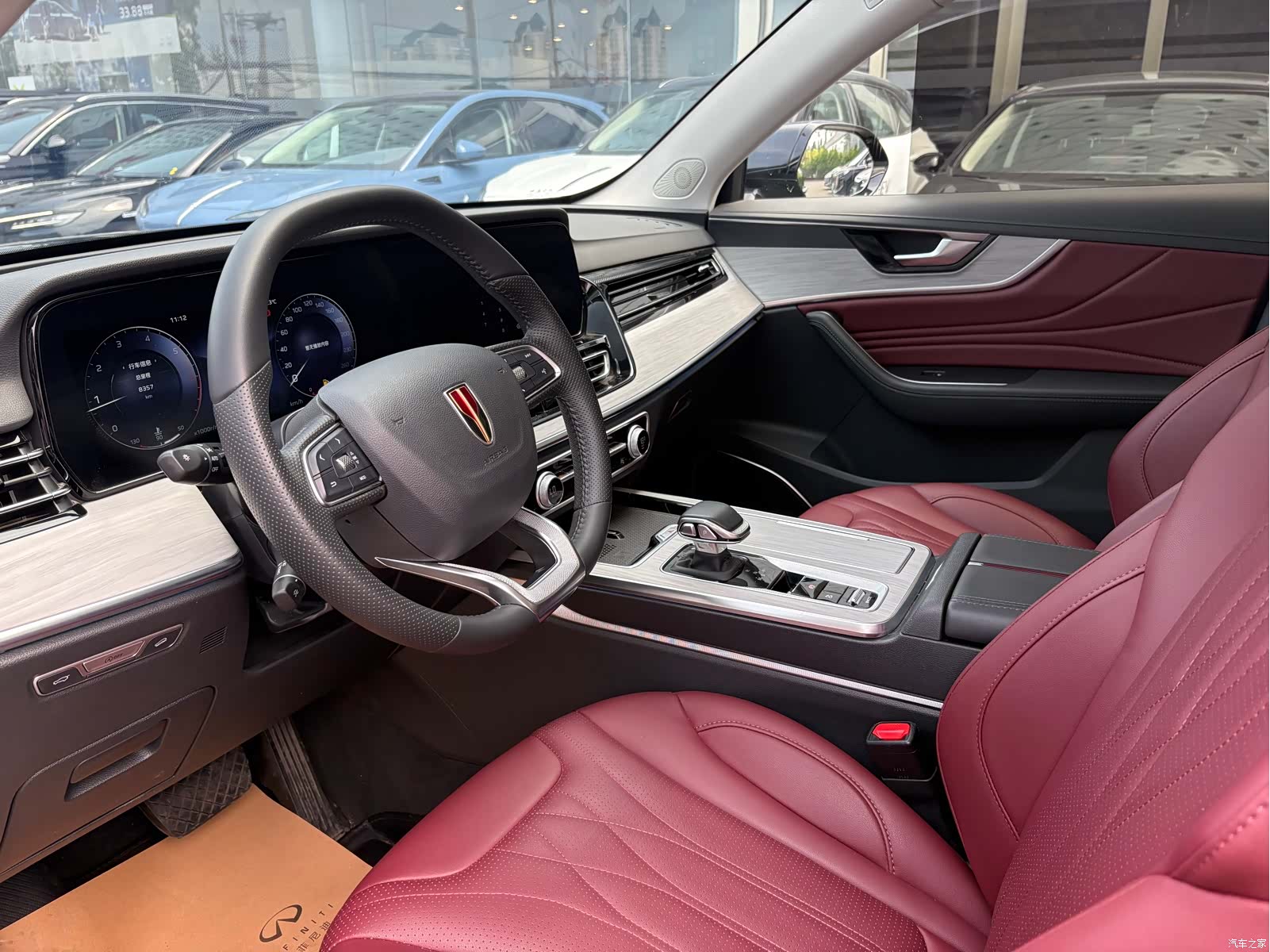 Hongqi HS5, 2024 6