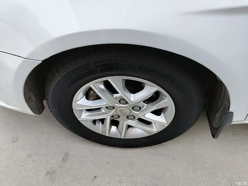 Geely Emgrand, 2018 23