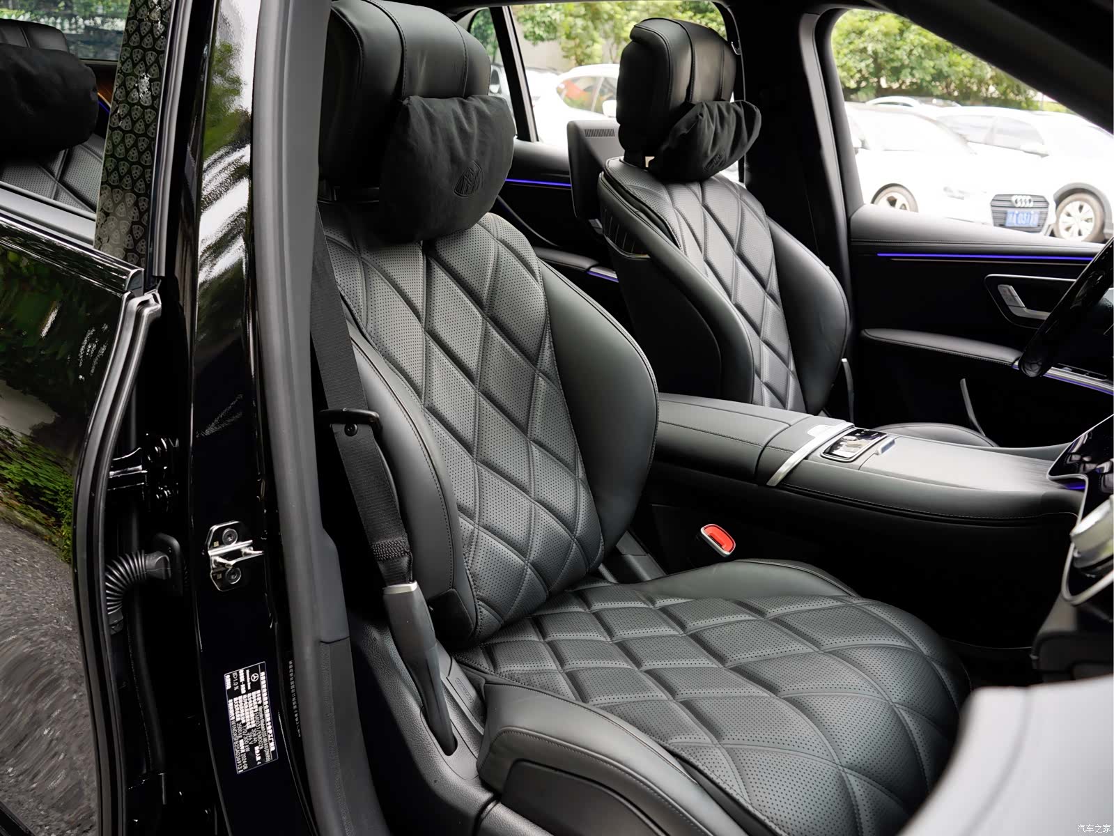 Maybach EQS, 2025 17