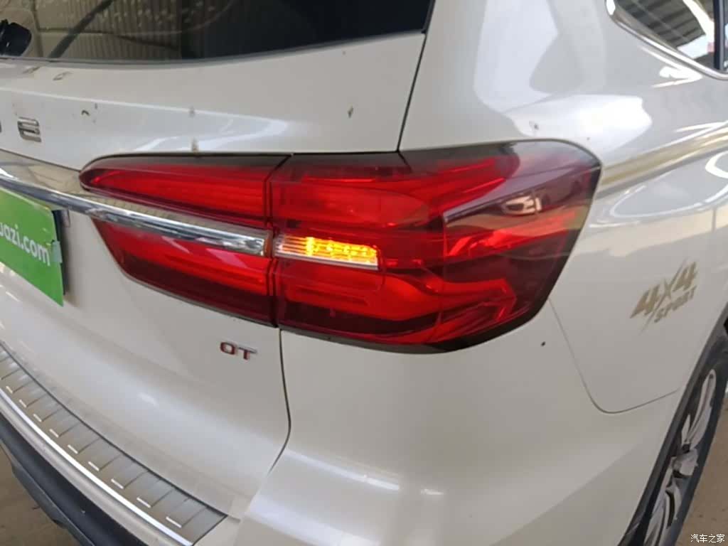 Roewe RX8, 2020 8