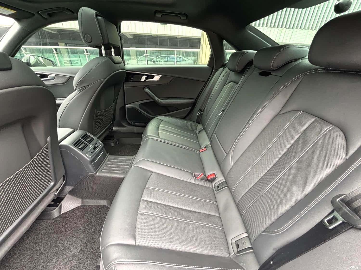 Audi A4L, 2023 7