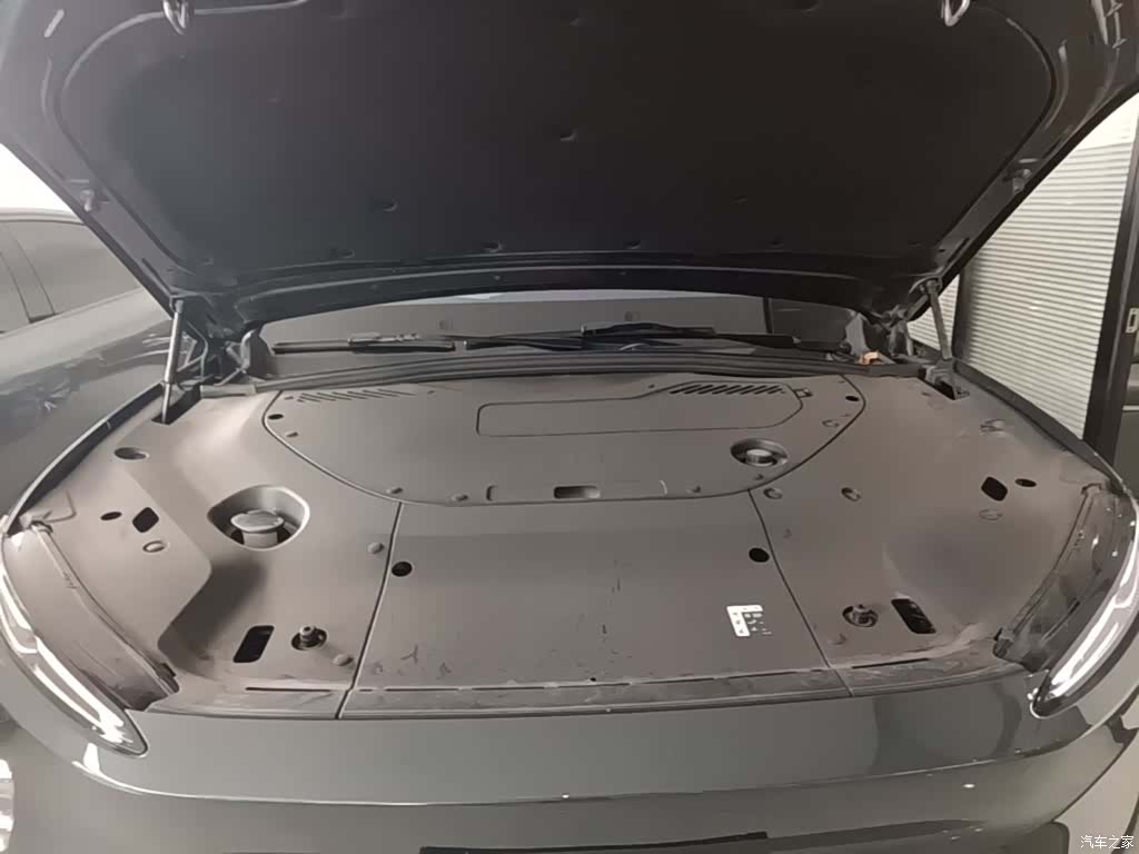 NIO ES8, 2024 20