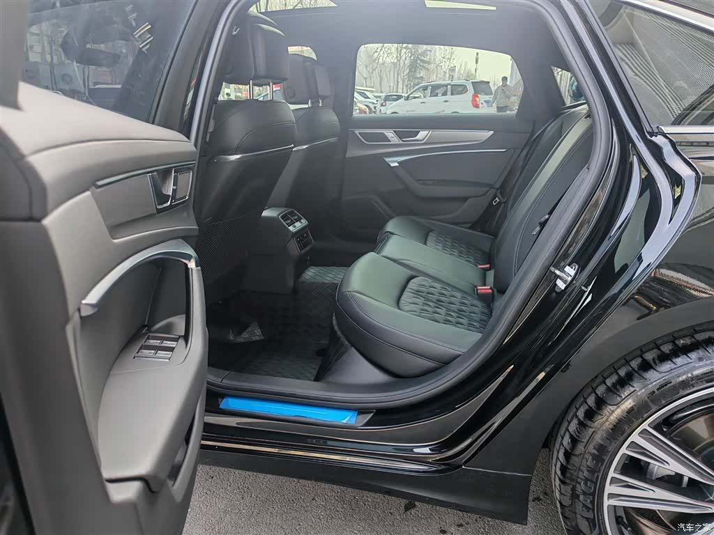 Audi A6L, 2025 19