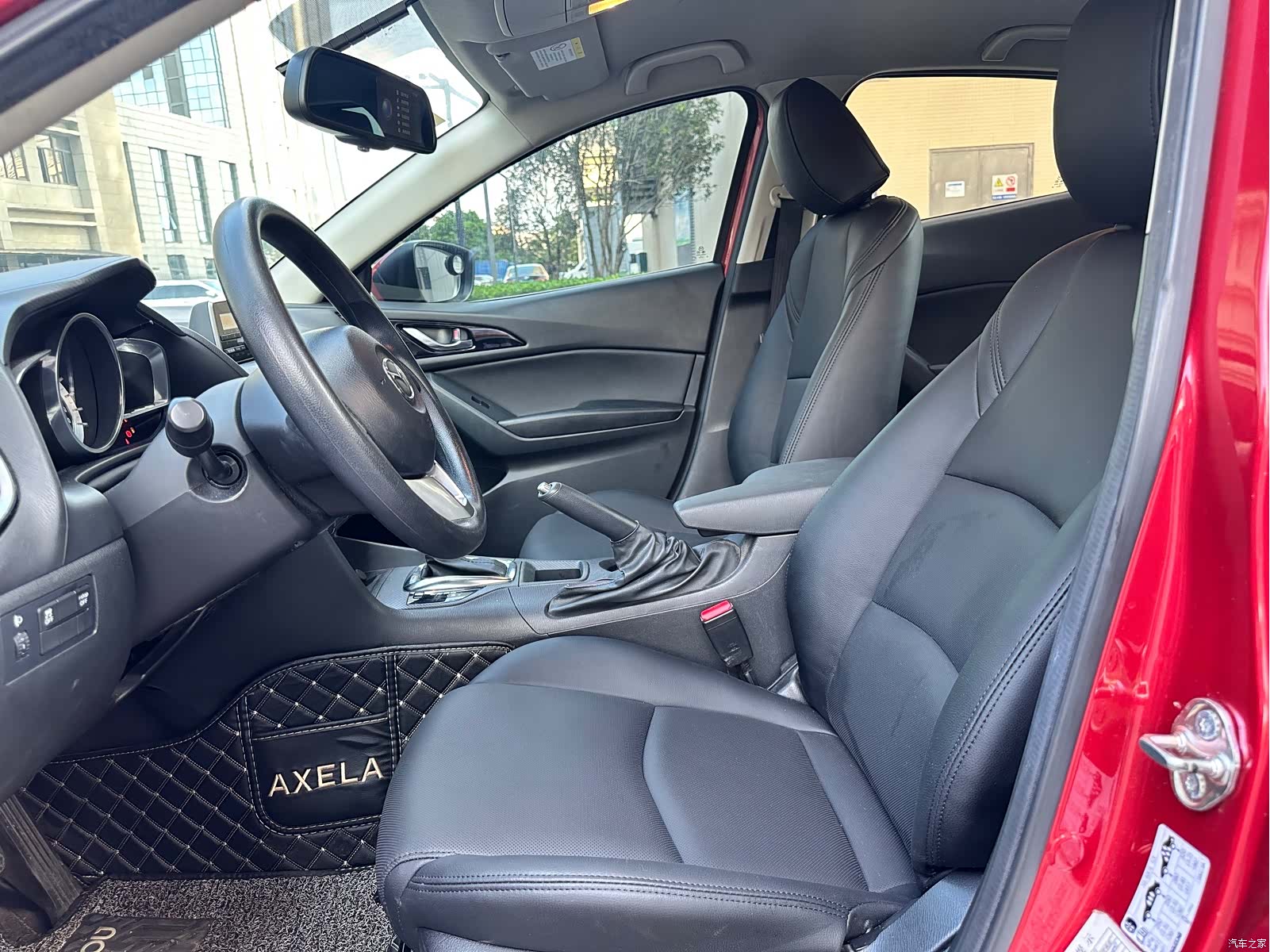 Mazda Mazda3, 2015 4