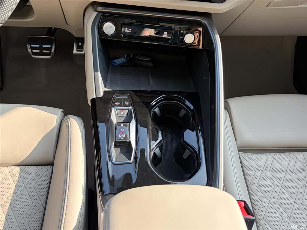 Audi Q5L, 2026 20