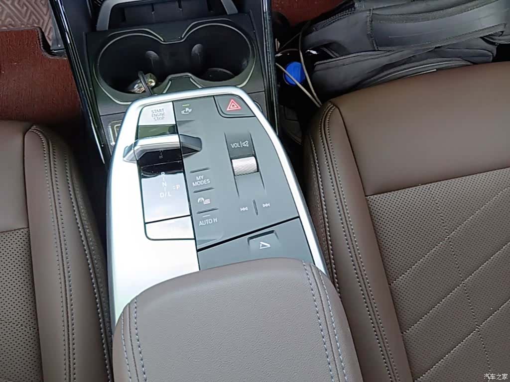 BMW X1, 2025 14