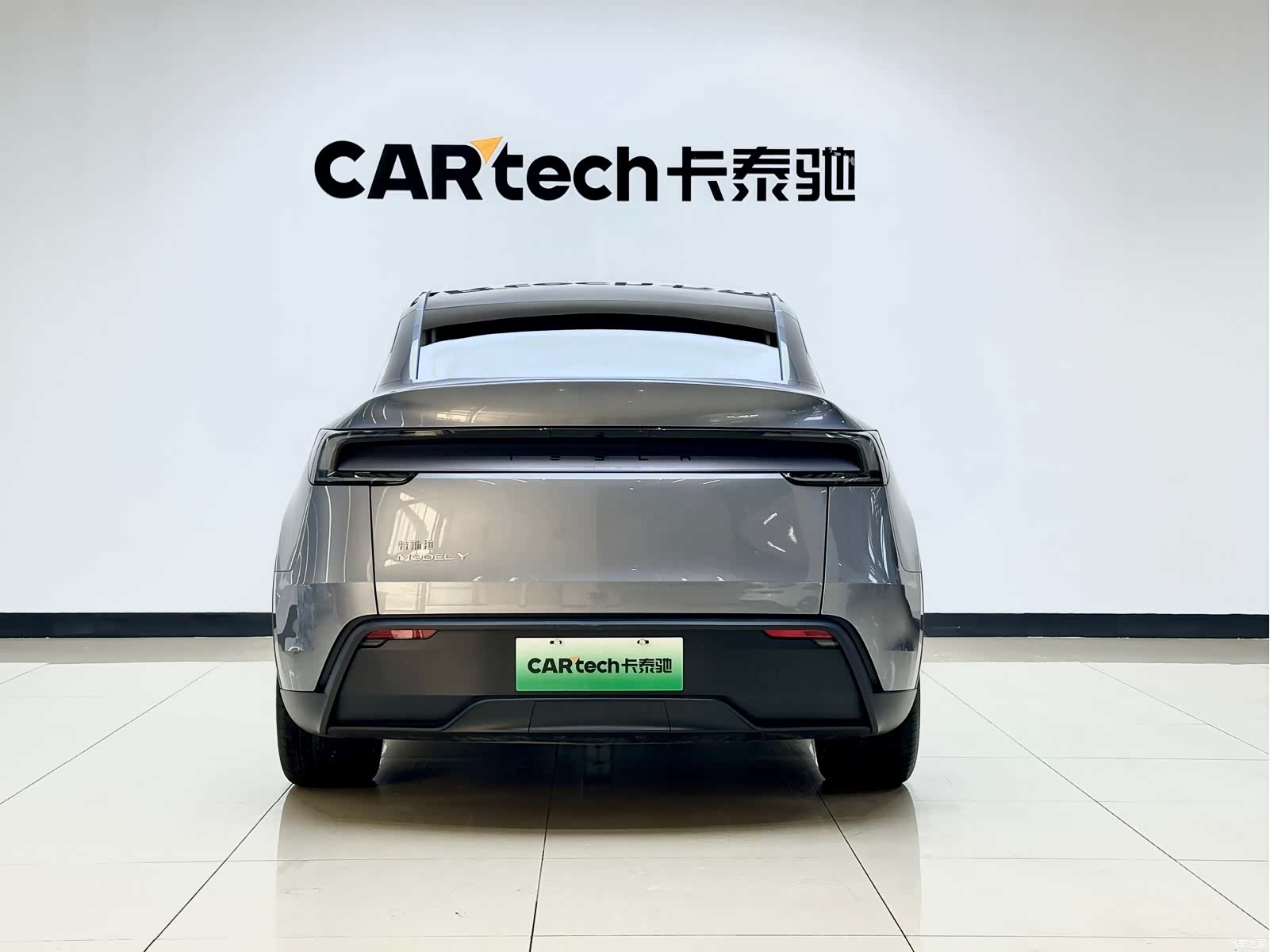 Tesla Model Y, 2025 все фото