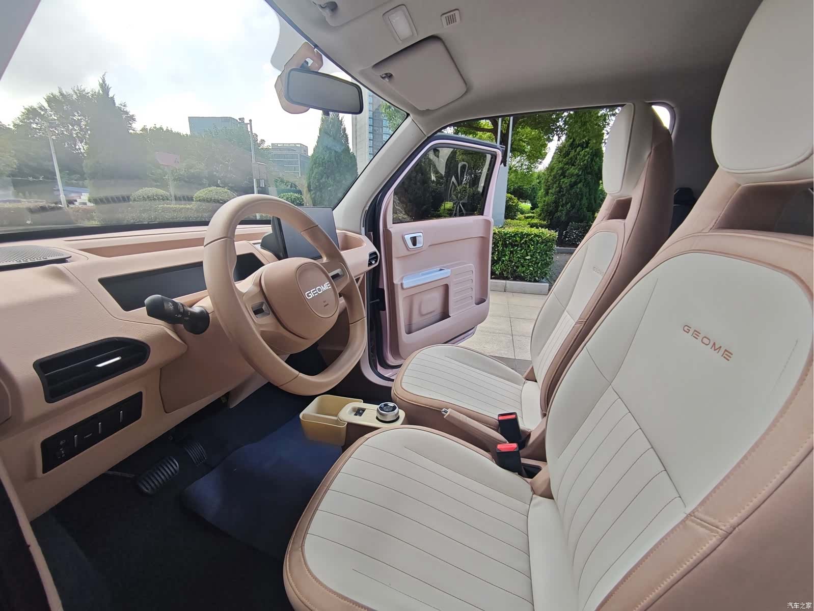 Geely Panda, 2023 7