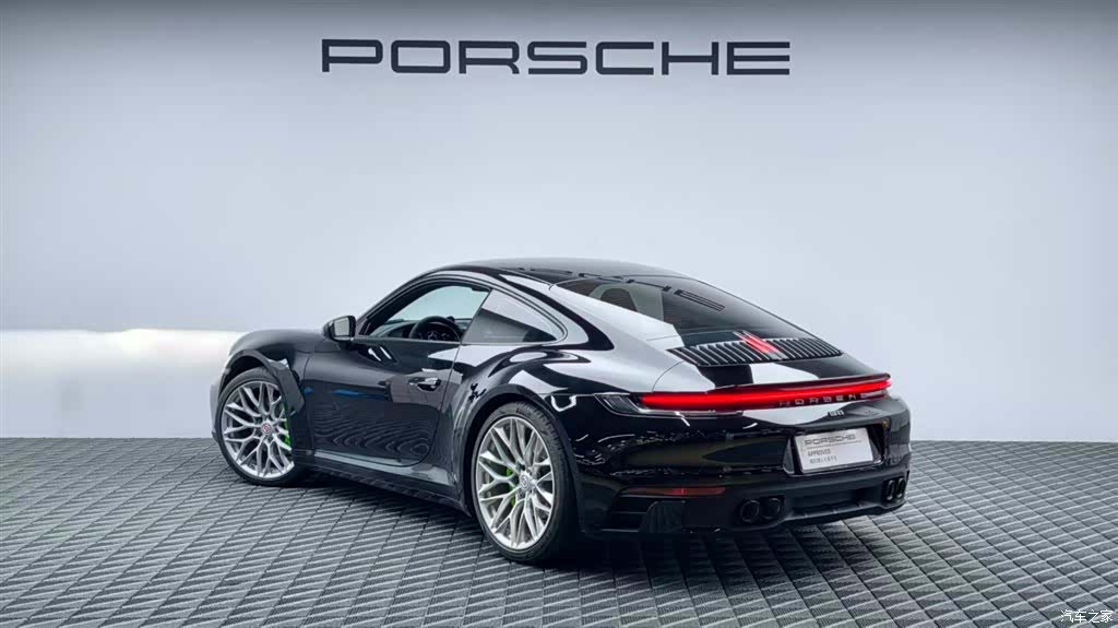 Porsche 911, 2021 6