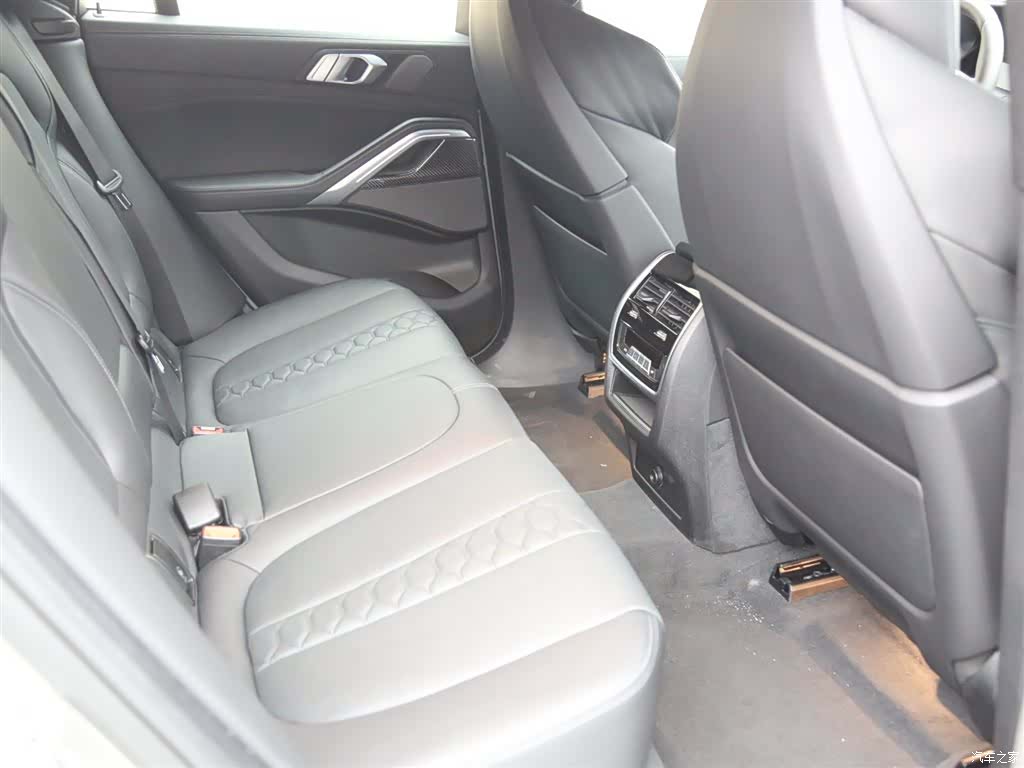 BMW X6, 2021 10