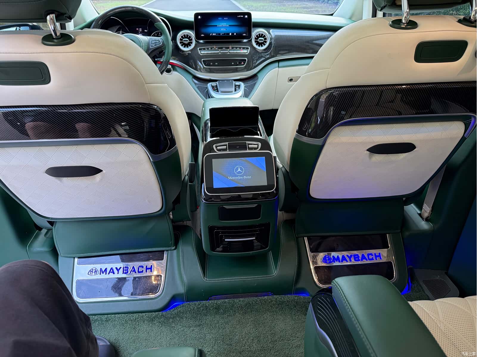 Mercedes-Benz V-Class, 2022 14