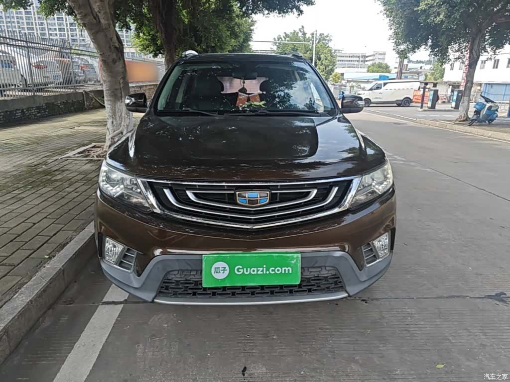 Geely X6, 2017 3
