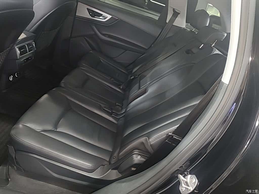 Audi e-tron, 2019 17