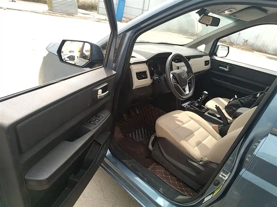 Wuling Wuling Hongguang PLUS