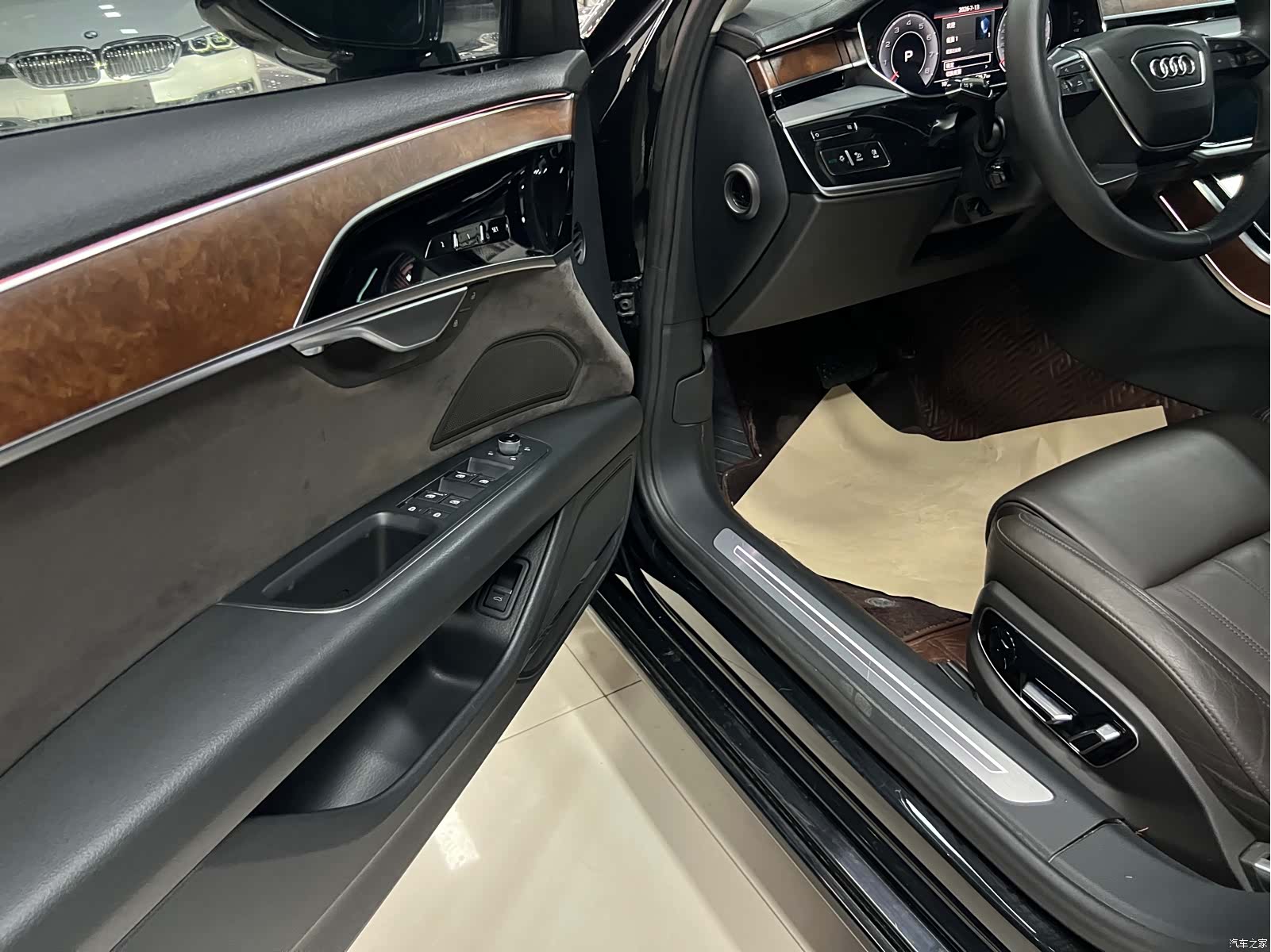 Audi A8L, 2019 8