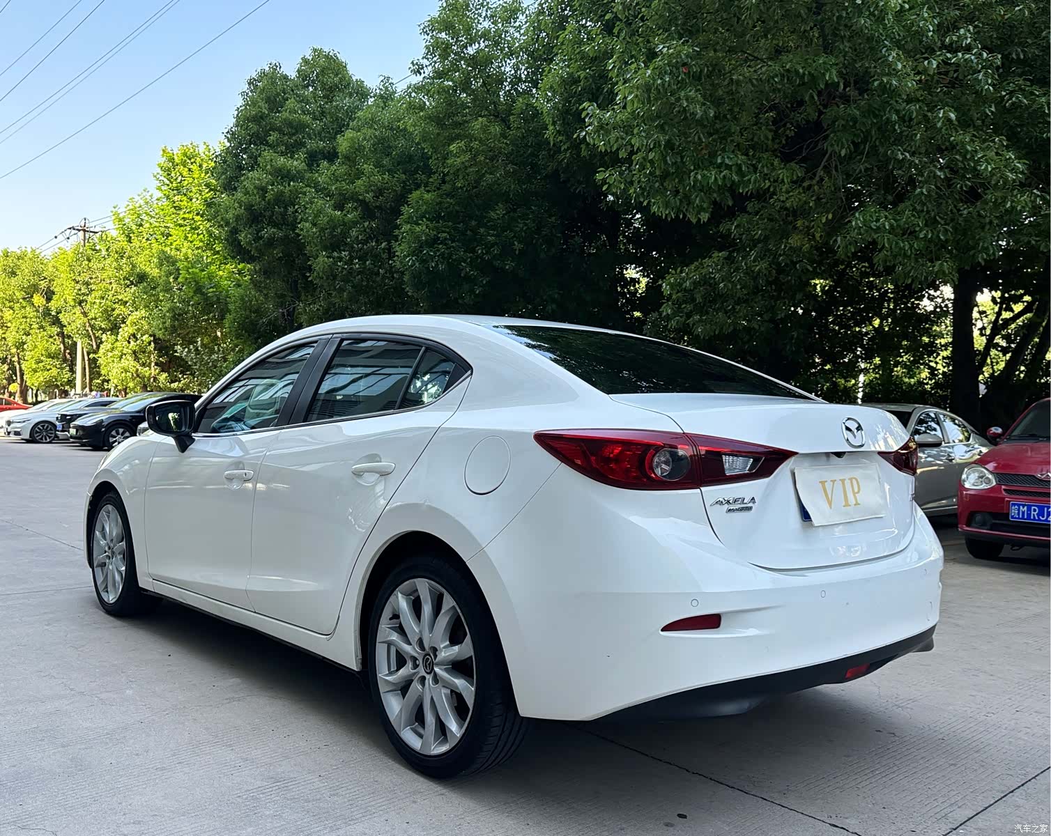 Mazda Mazda3, 2015 13