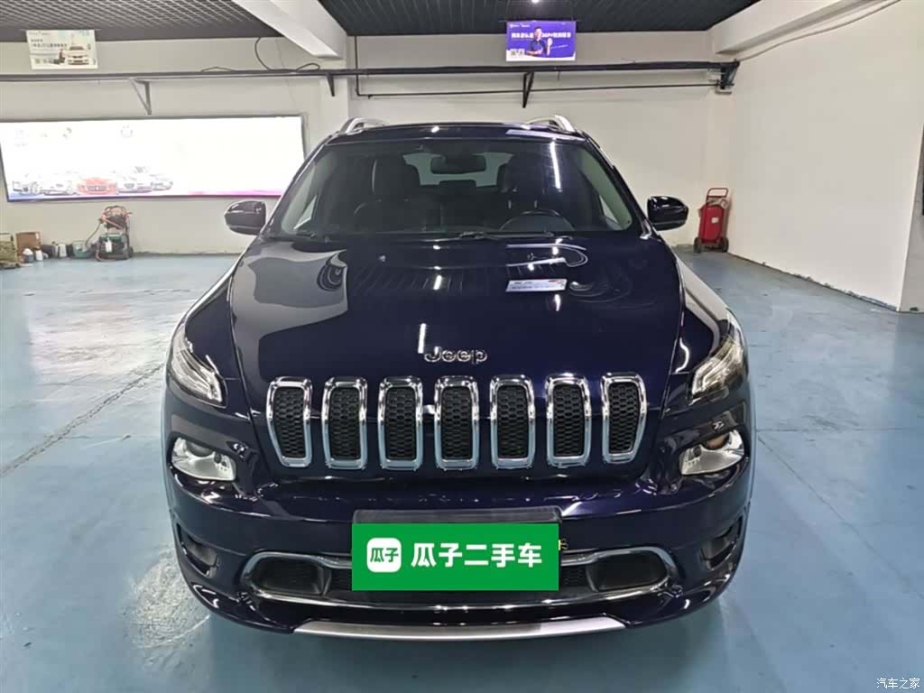 Jeep Cherokee, 2018 3