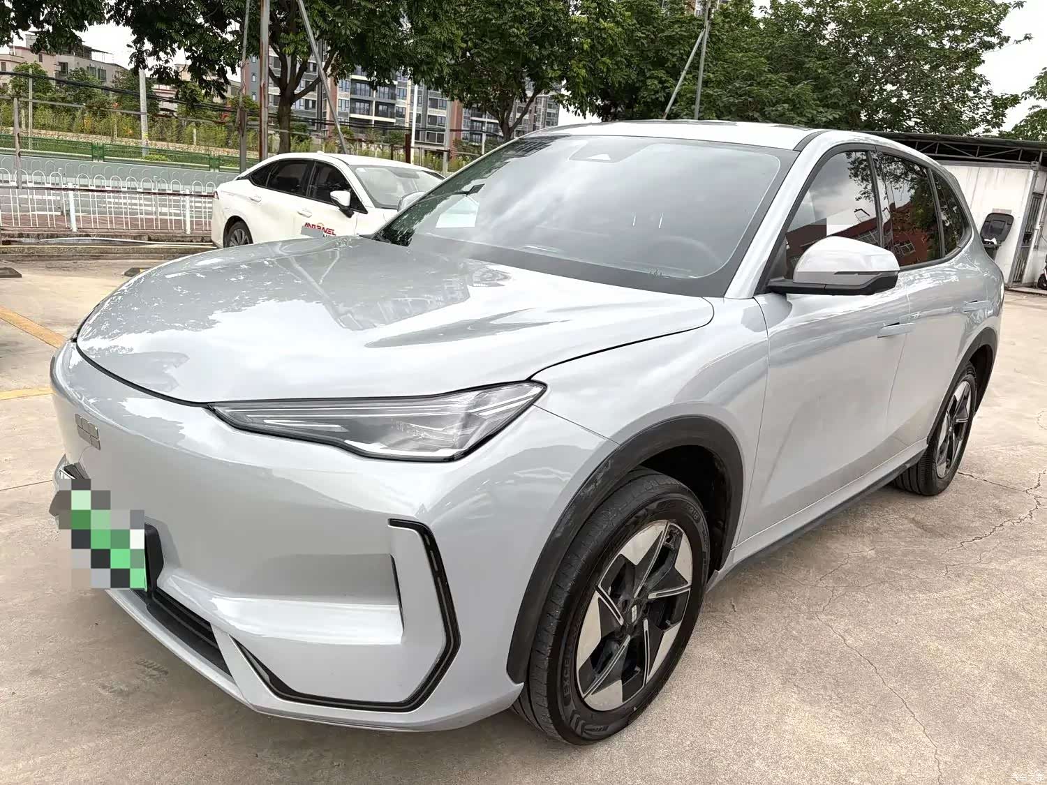 Geely Galaxy E5