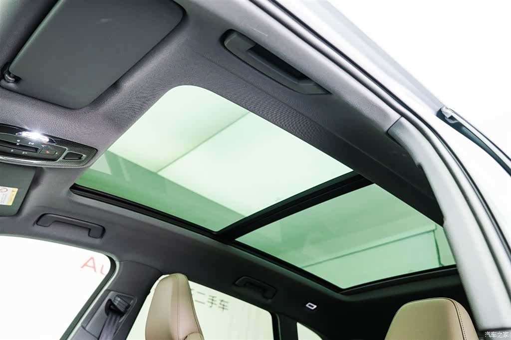 Audi Q5L, 2026 23