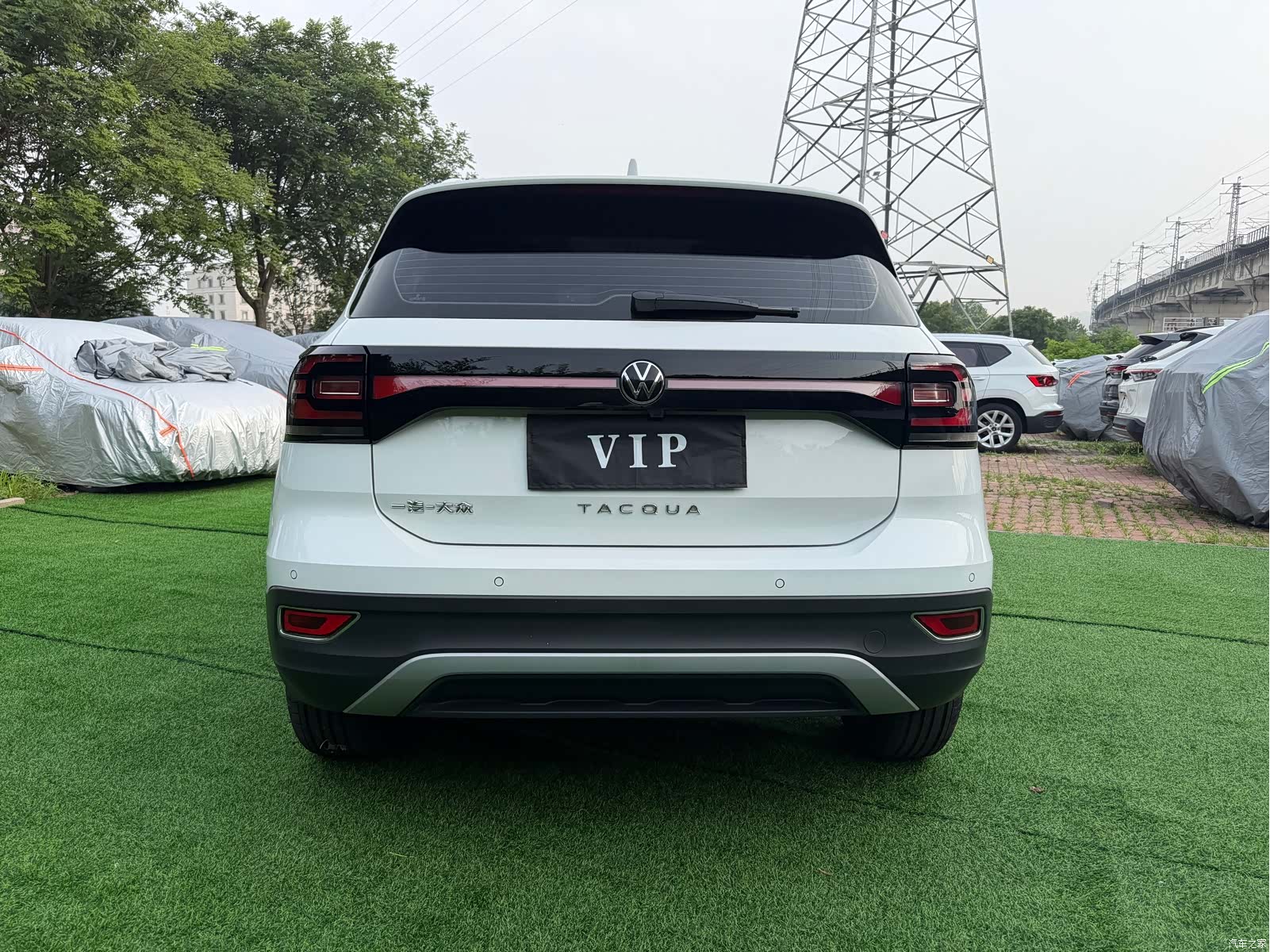 Volkswagen Tacqua, 2022 все фото