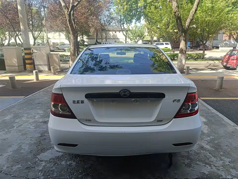 BYD F3